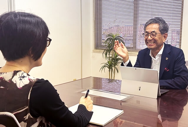 【福井UIターン】顧客担当制×専門チーム制で“1人にしない”労務支援｜全国1,400社基盤で東京水準の案件に携われる社労士法人の画像