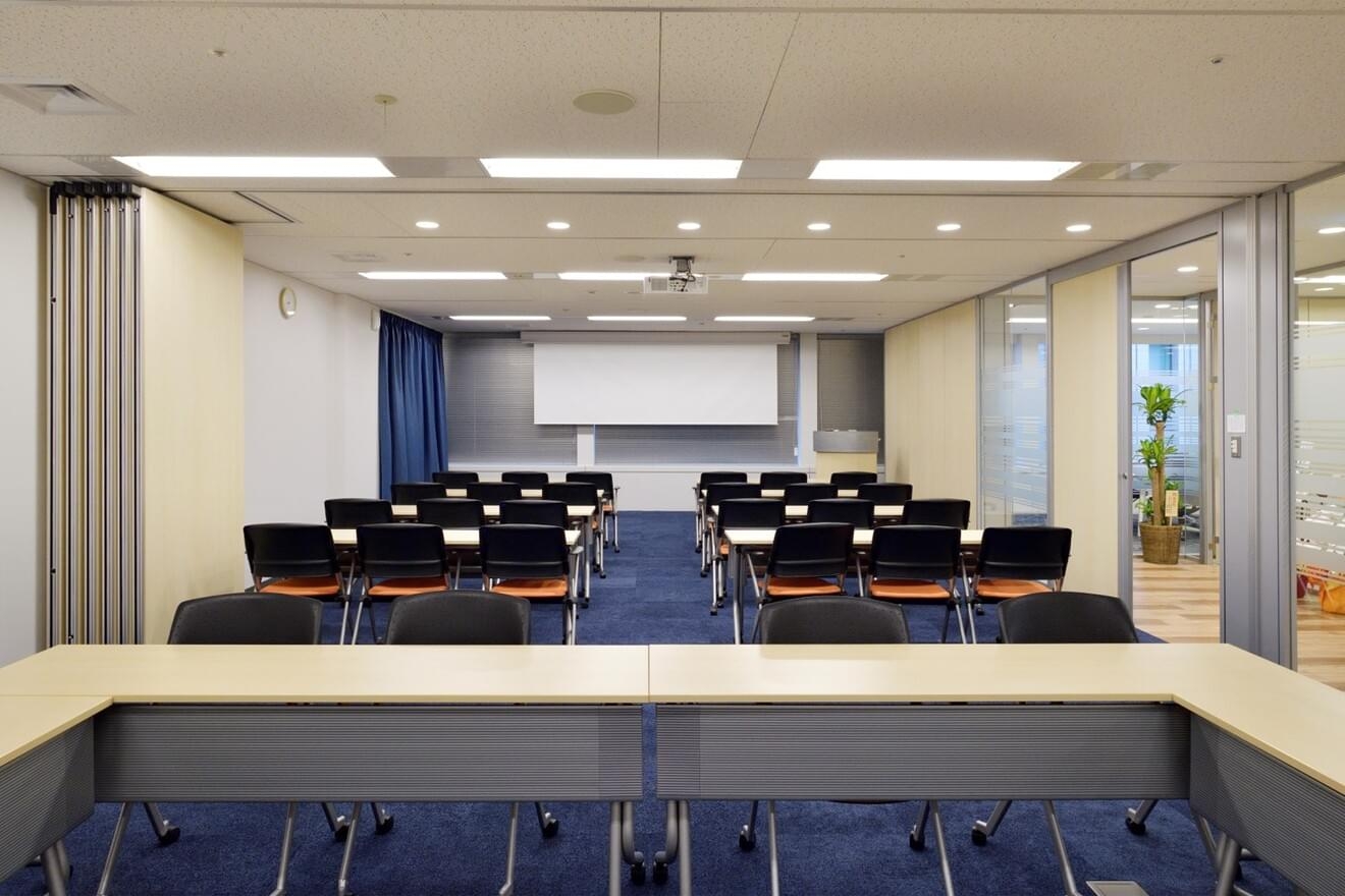 【税務会計業務サポートスタッフ】業界未経験者歓迎／全国規模の事務所でスキルアップ可能！企業活動に必要なサービスをワンストップで提供！全国8都府県11拠点を構え、6つのグループ会社を持つ総合的なコンサルティングファームの画像