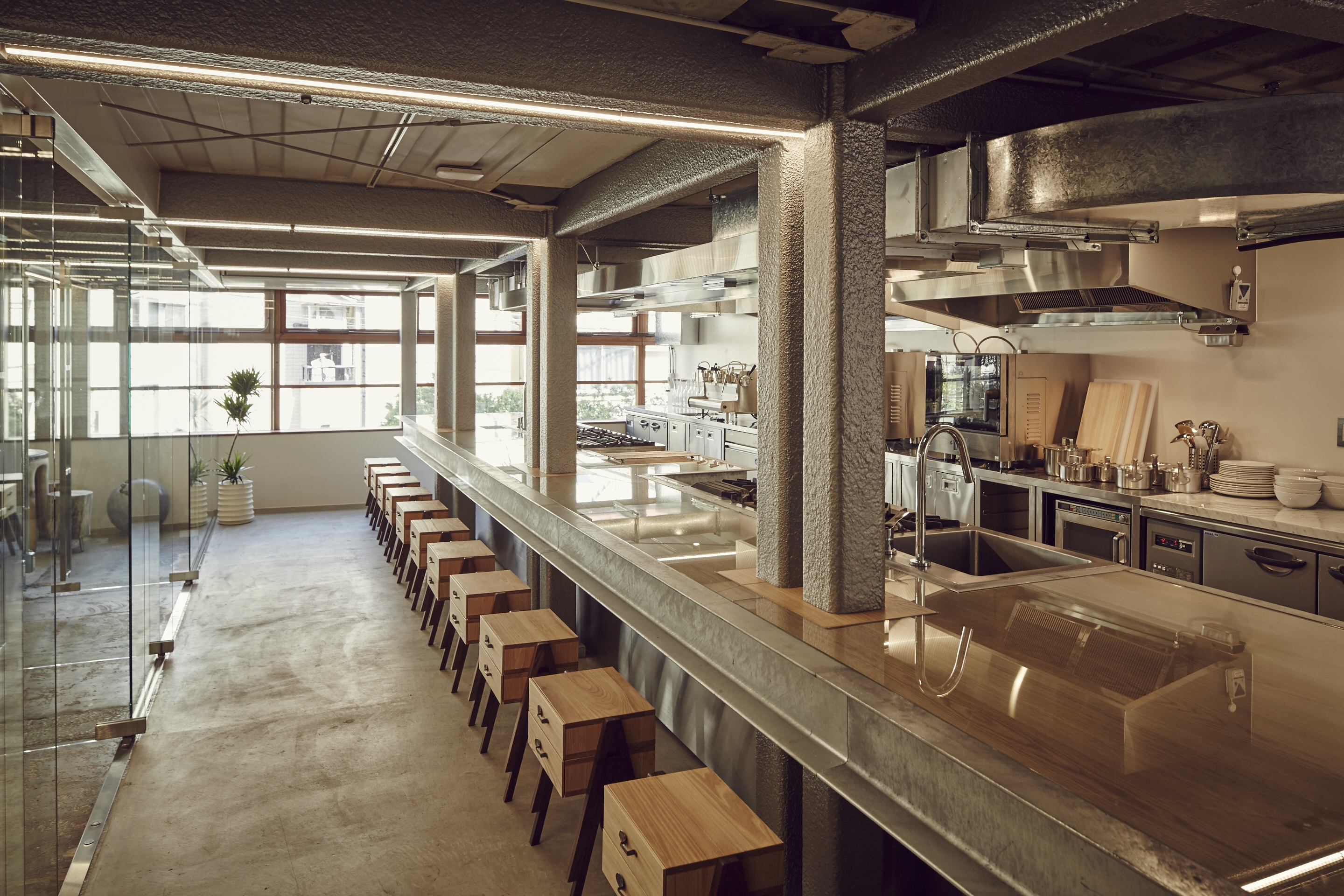 【経理】経理スタッフ募集！時差出勤リモートワーク可能！料理やライフスタイルの発信で家族の幸せに貢献する成長中のベンチャー企業の画像