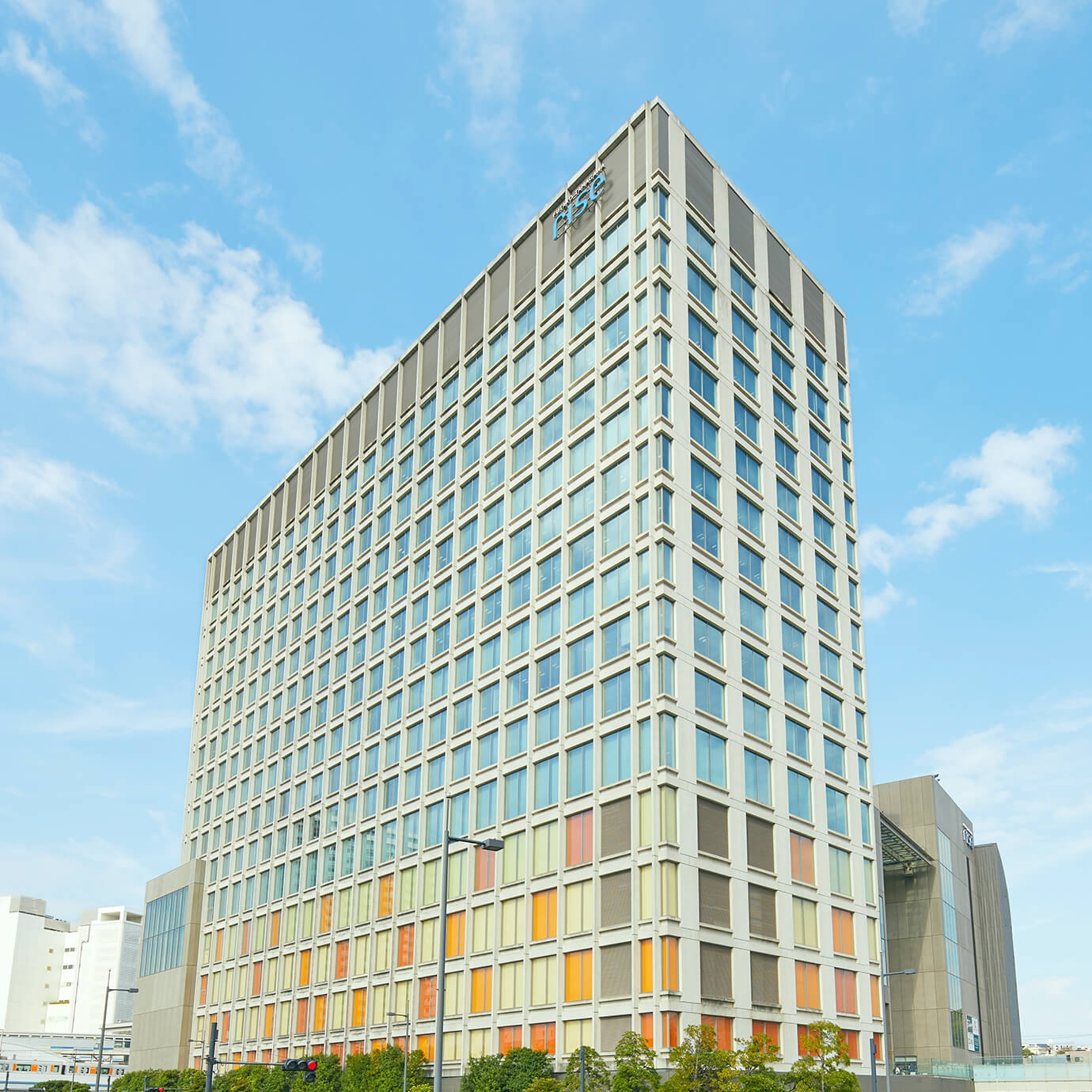 楽天グループ｜フレックスあり｜体制構築から連結決算まで一貫して担う！世界の航空券流通を支えるIT企業の画像