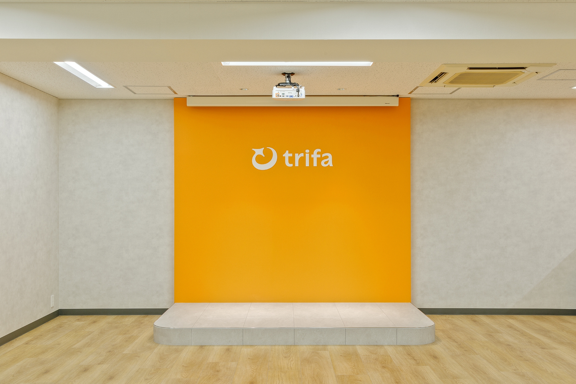 海外eSIMアプリを展開｜経理の枠を超えバックオフィス全般を担う｜事業成長を支えるポジションの画像