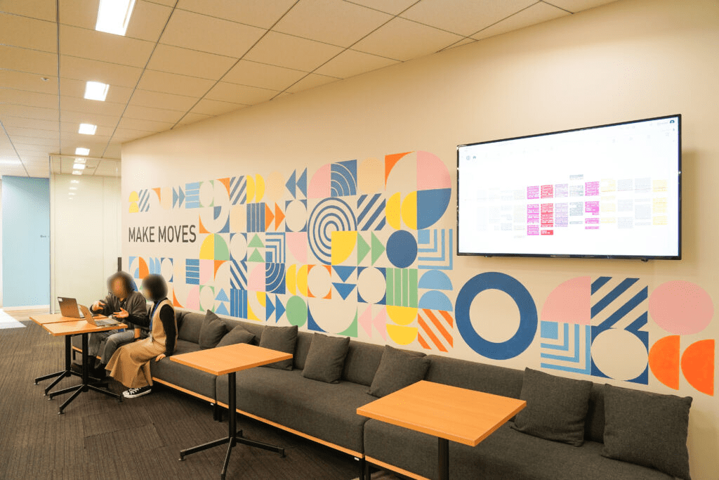 【経理／ポテンシャル枠】7年連続で「働きがいのある会社」ベスト100に選出！売上高は128億円！比較サイトを中心としたデジタルメディア、デジタルマーケティング、新規事業開発を主な事業とするほか、SNSマーケティングや有料職業紹介事業なども手掛けているベンチャー企業の画像