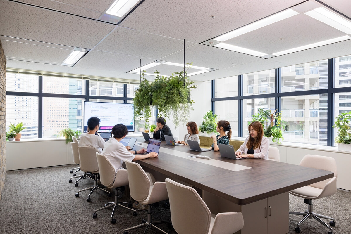 プライム上場グループ｜日次〜決算まで担う経理｜アップルワールド出向の画像