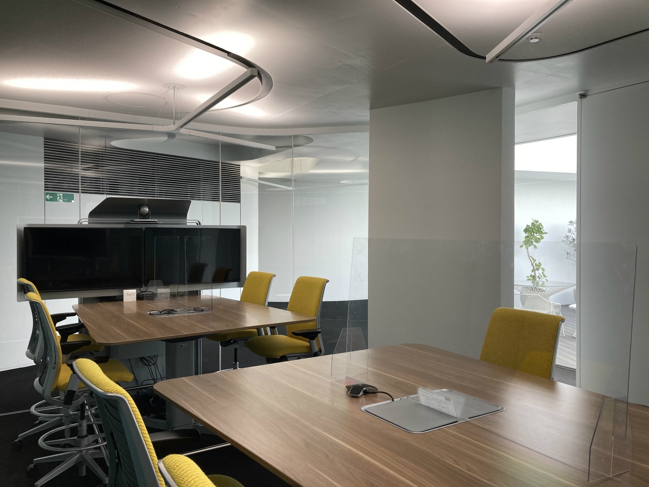 【経理】課長候補、平均残業月10～20時間！廃棄物を受け入れ、再資源化することで循環型社会の一翼を担う！資源リサイクル業界トップクラスのプライム上場企業子会社で親側の決算も可能！の画像