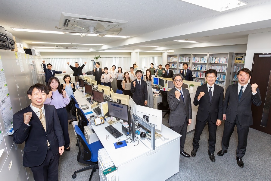 税理士・税理士資格保有者／実務経験者／外苑前徒歩4分・フレックス／理想のキャリアアップが叶えられる事務所！！の画像