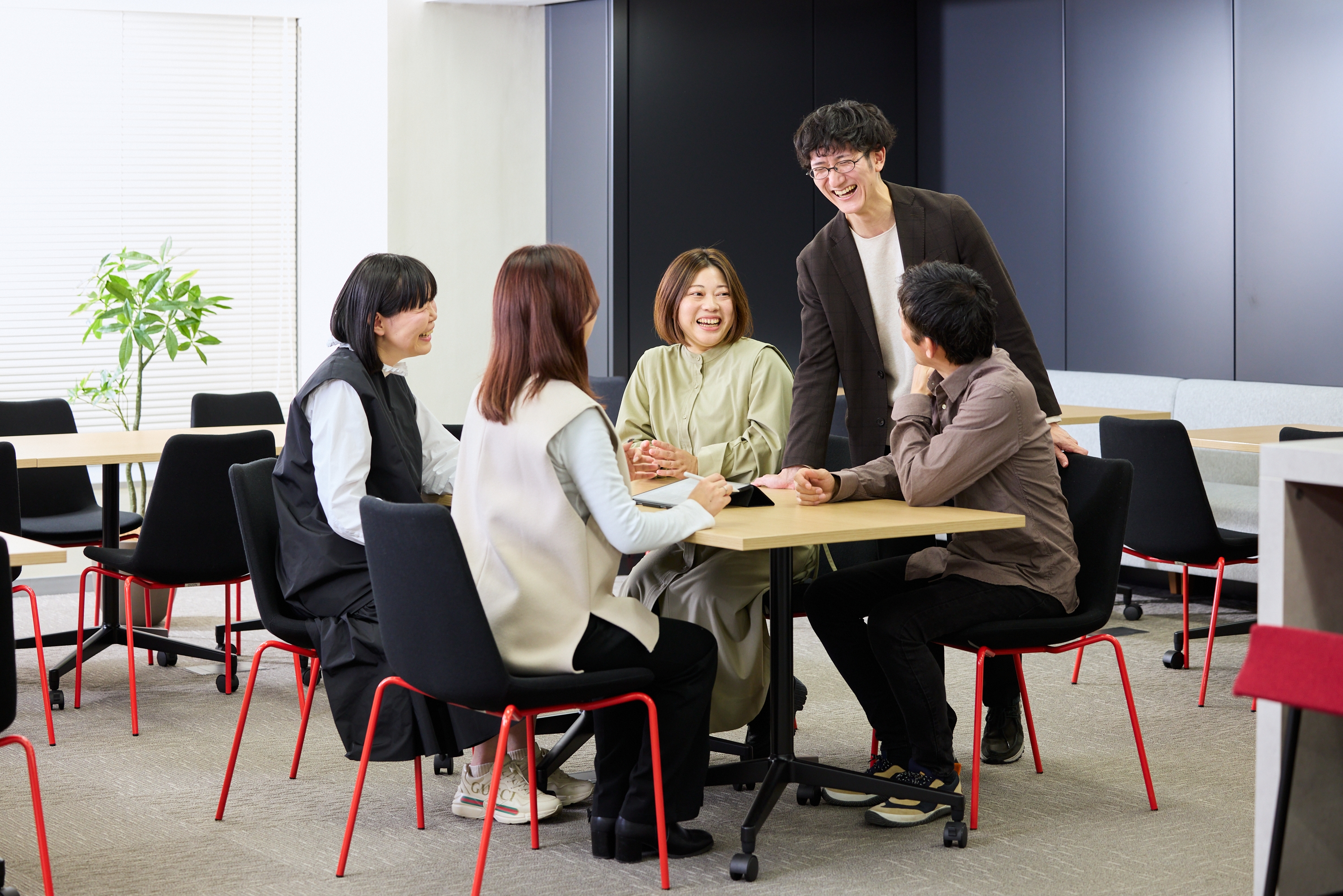 グロース上場｜フレックス×リモート｜「事業を動かす側」へキャリアを広げるの画像