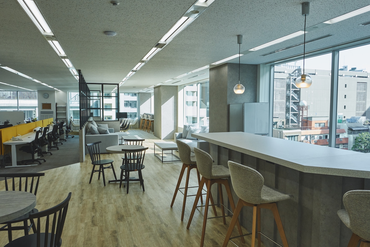 【法務リーダー候補】IPO準備中！フレックス制度導入！パーソナライズ×D2Cブランドの企画・販売を行う！創業5期目で800%成長！2022年2月時点で累計会員数は50万人を突破するベンチャー企業の画像