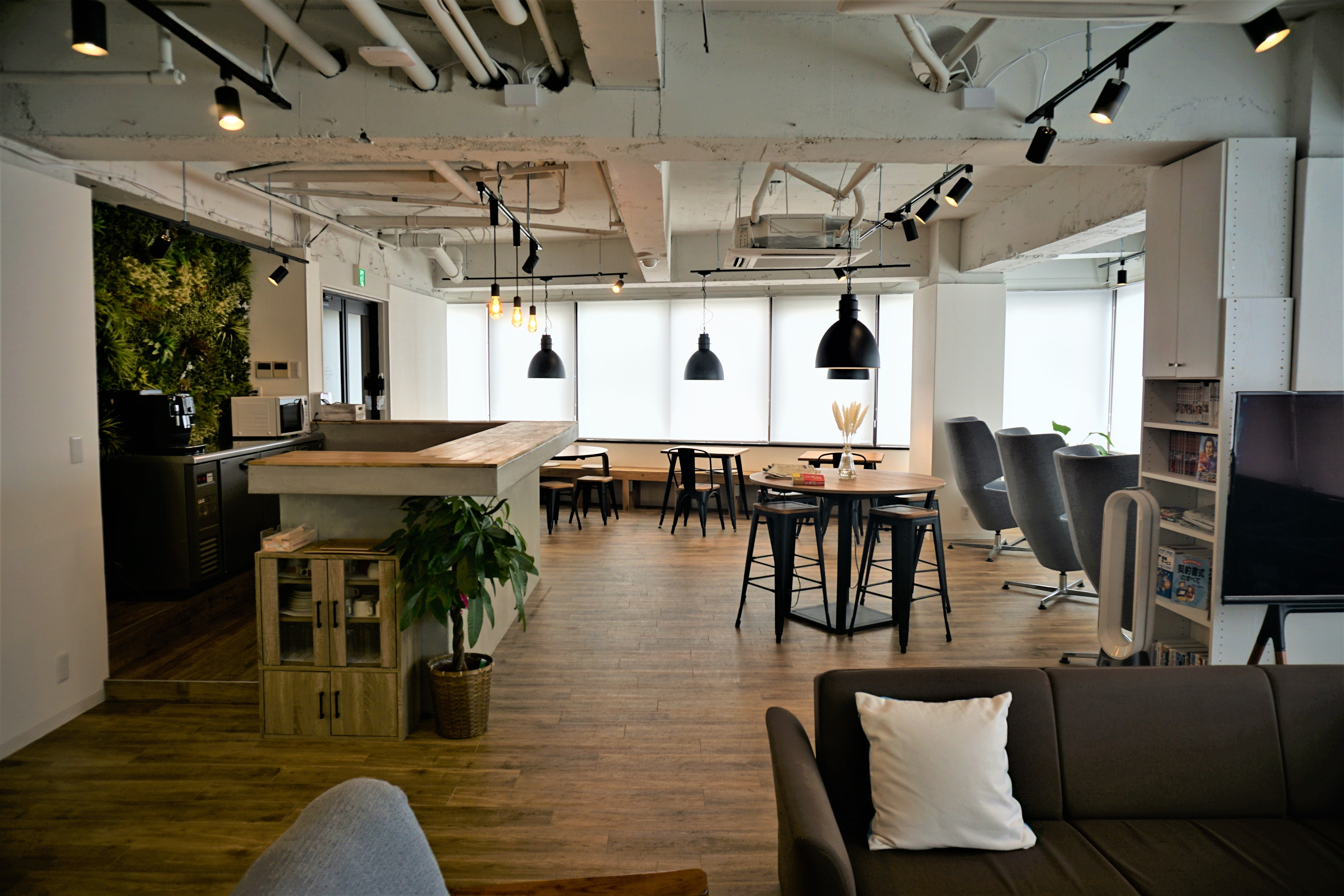 【経理リーダー】CFO直下！経営・経理の専門性を高められる！IT事業を軸にM＆Aや社内企業で他事業展開する成長企業の画像