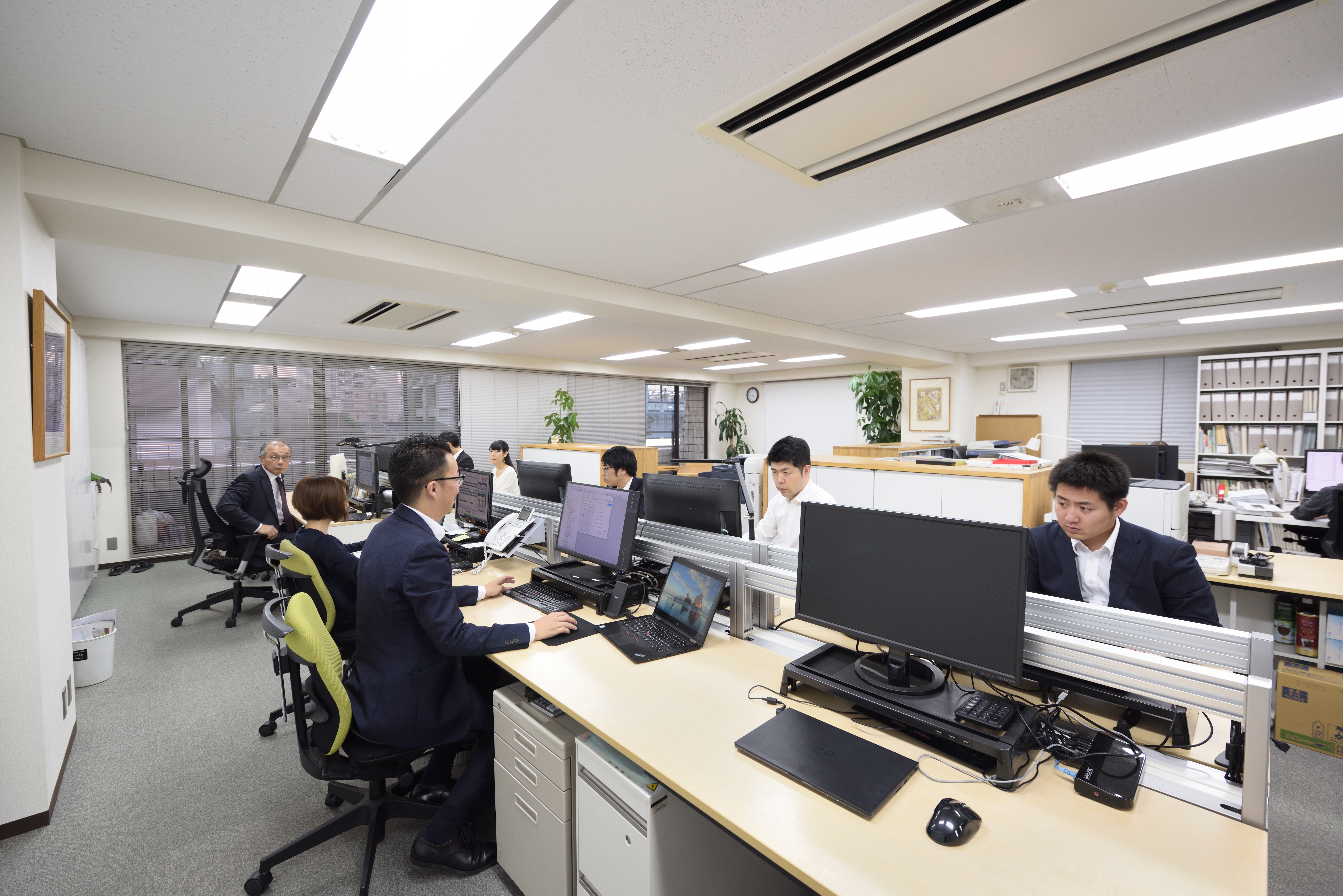 【税理士】コーチングを通じてコンサル経験が積める/経営者目線を徹底したサービス/完全週休2日制/お客様との対話を大切に働ける税理士法人の画像