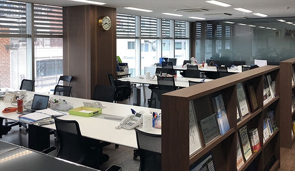 監査経験を活かし中小から大企業の主担当へ｜法人税務から相続や組織再編まで幅広く携わる環境の画像
