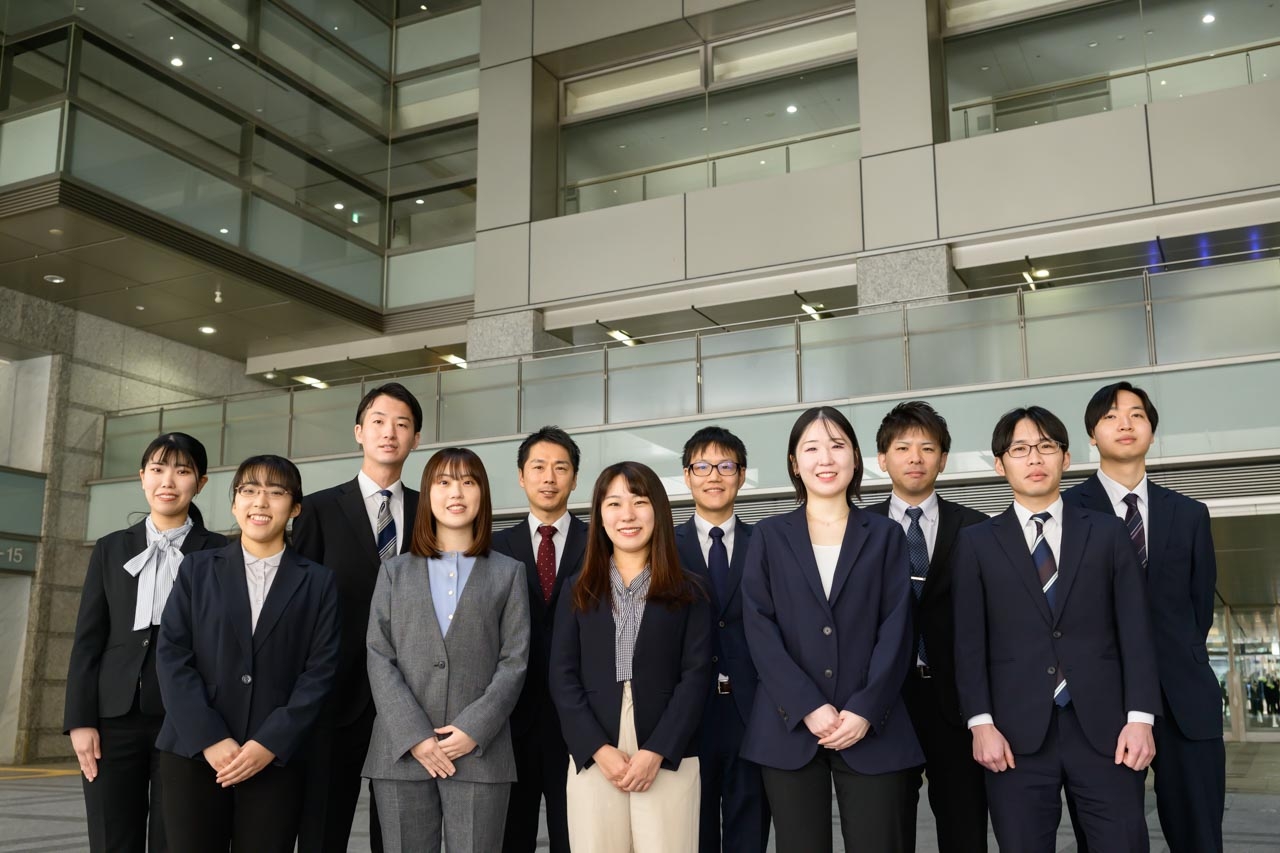 【総務省で専門性を磨く】リモートあり／公務員経験不問／行政管理・評価、地方自治、情報通信など国の運営や国民生活に関わる幅広い施策を行う総務省の画像