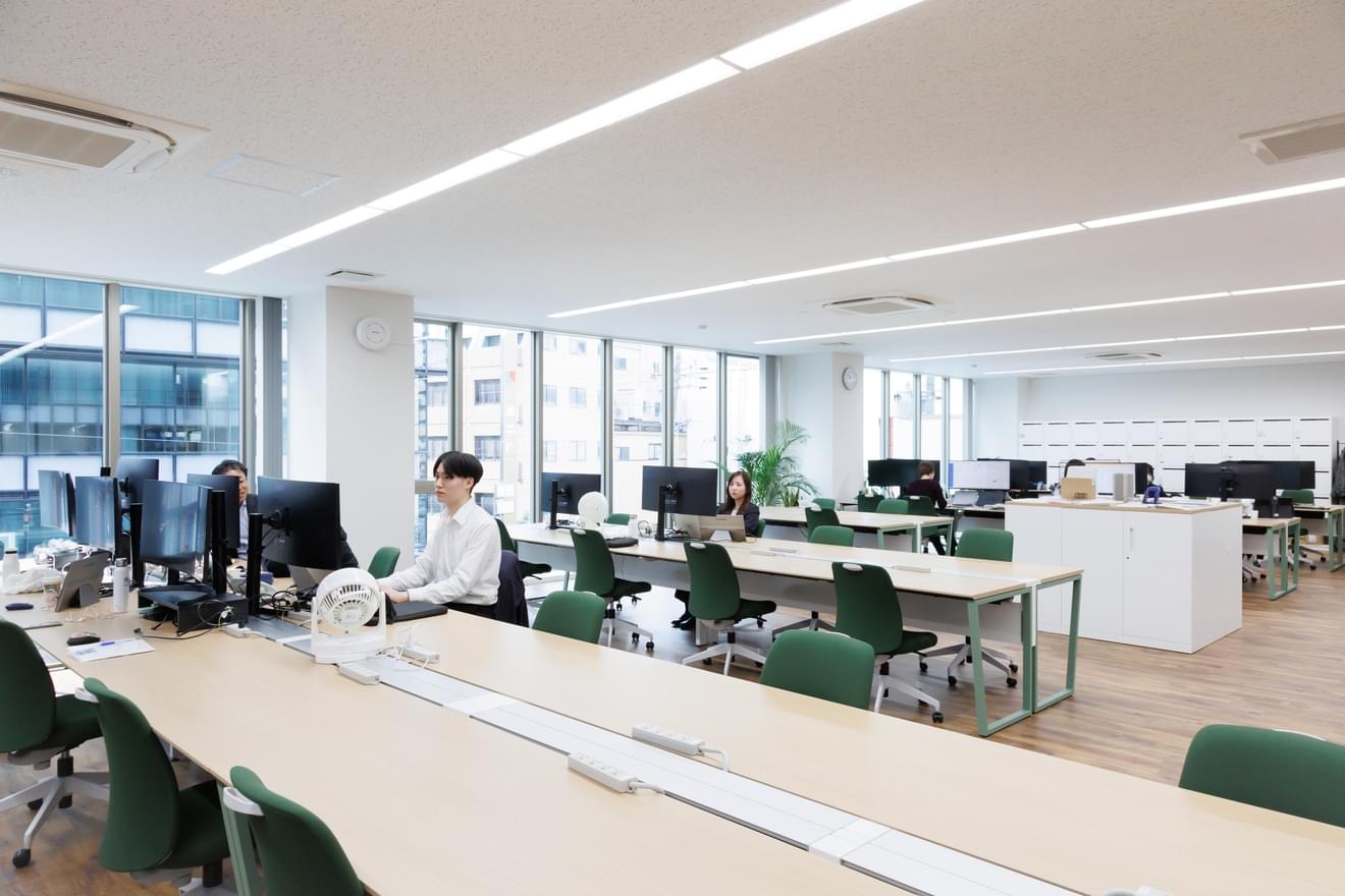 【未経験歓迎／充実の研修体制】専門知識を身につけて市場価値を高める◎これまでの経験を活かして、営業事務の仕事に挑戦しませんか？の画像