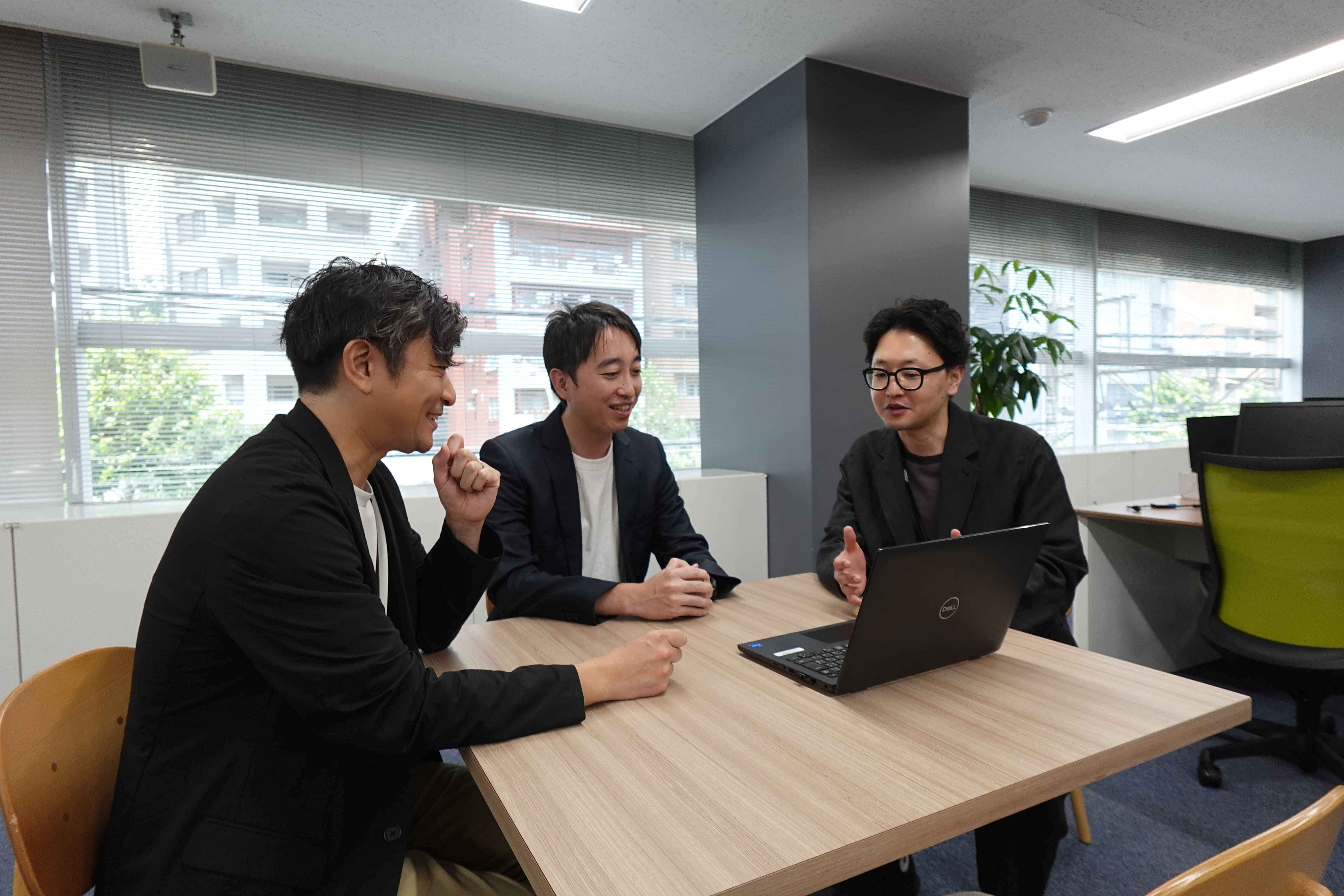 【社労士有資格者／勉強中の方必見！】週2リモート×フレックス完備｜大手・上場案件で成長できるホワイト社労士法人の画像