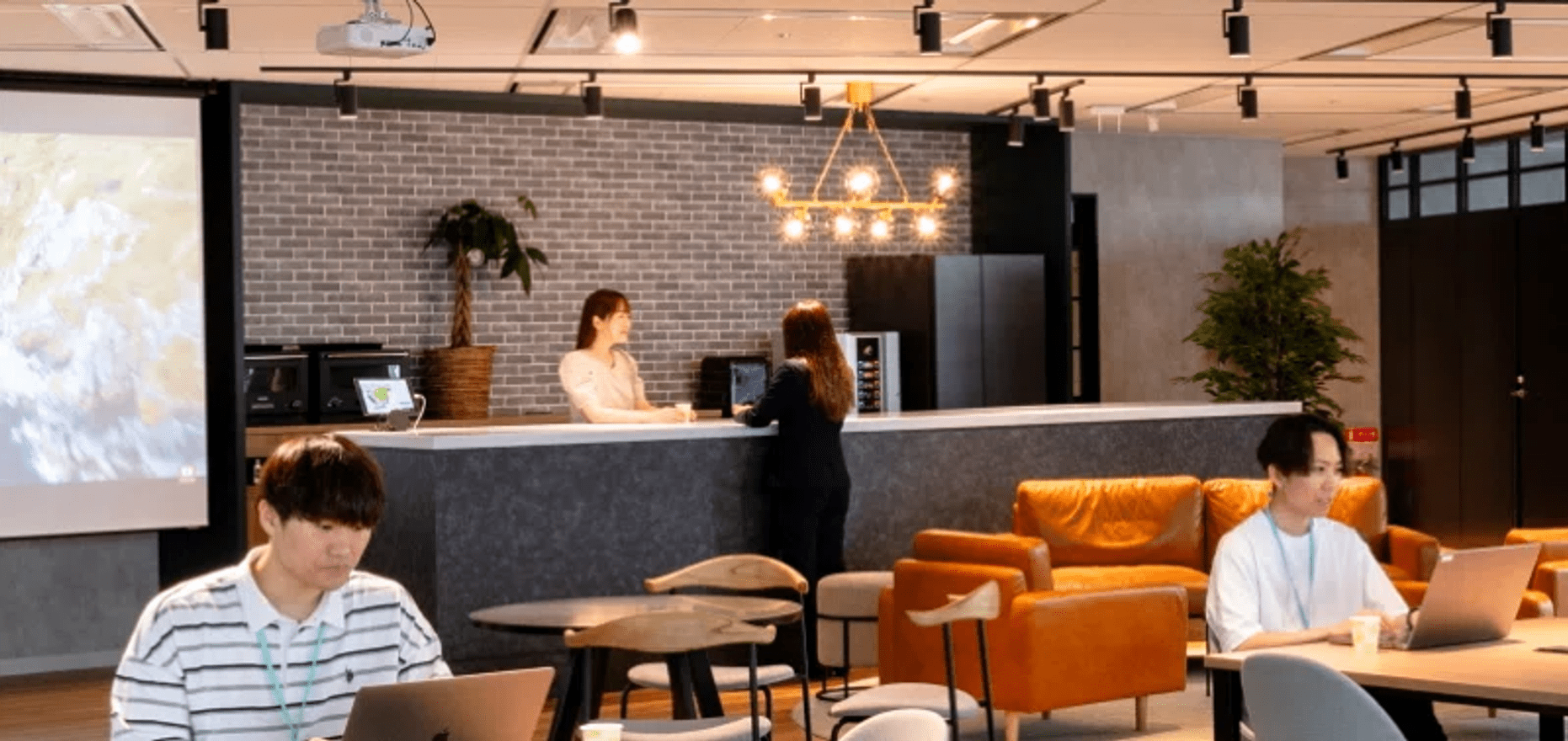 経理メンバー｜東証プライム上...の画像