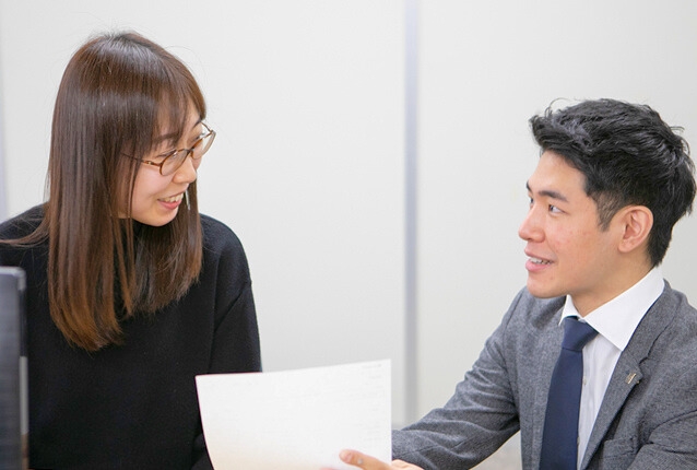 【働きやすさ◎】リモートワーク可能/フレックスあり/残業10時間程度/全国展開の安定基盤と、企業担当制によりクライアントを全面的に支援できる社労士法人の画像