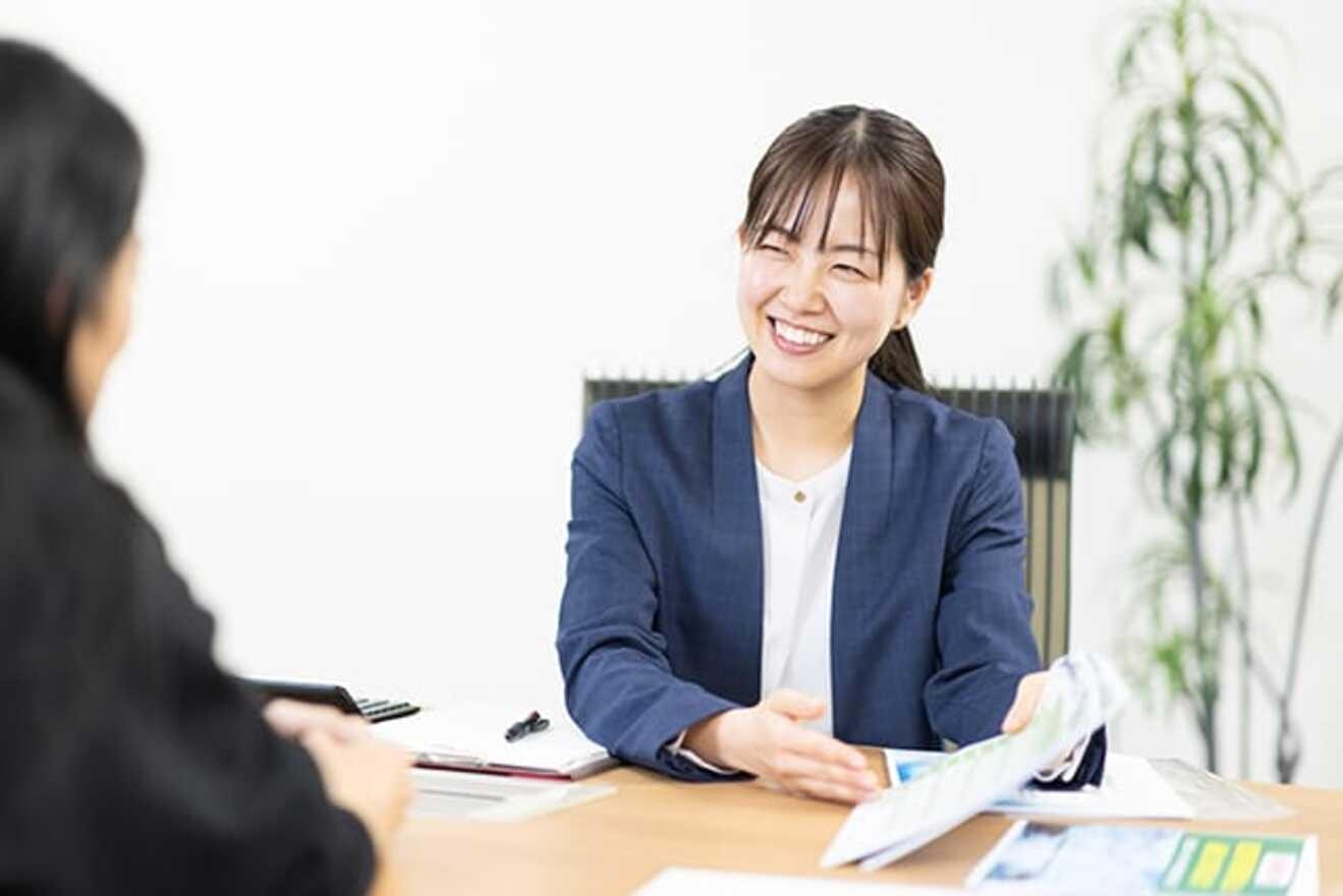 【未経験必見】フルフレックス/教育体制&資格取得支援&研修支援制度が充実！スピード感ある環境で成長できる！自らの成長を大切にしながら、顧客とともに未来を創る会計事務所の画像