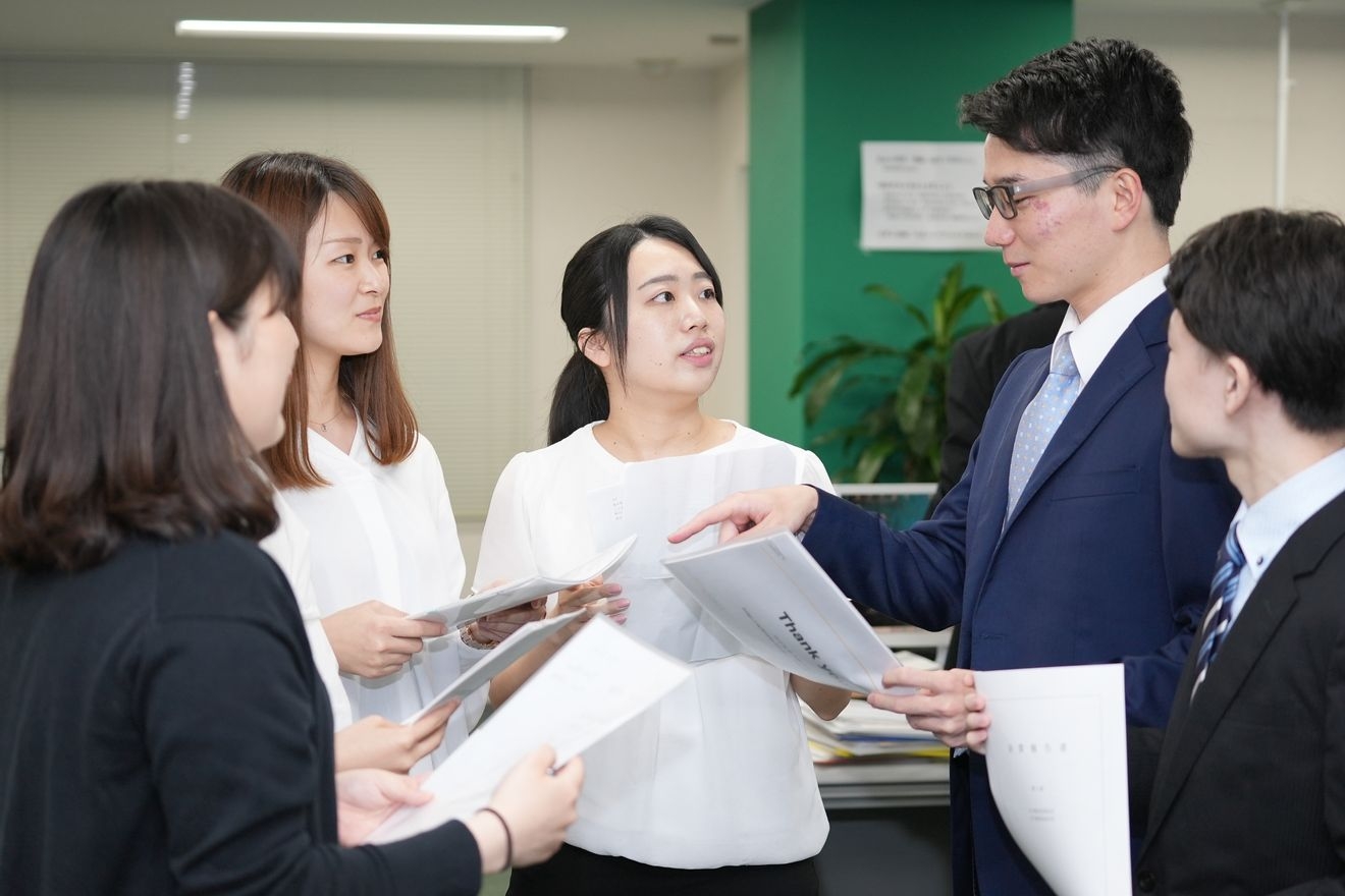 【20代から30代の経験者必...の画像
