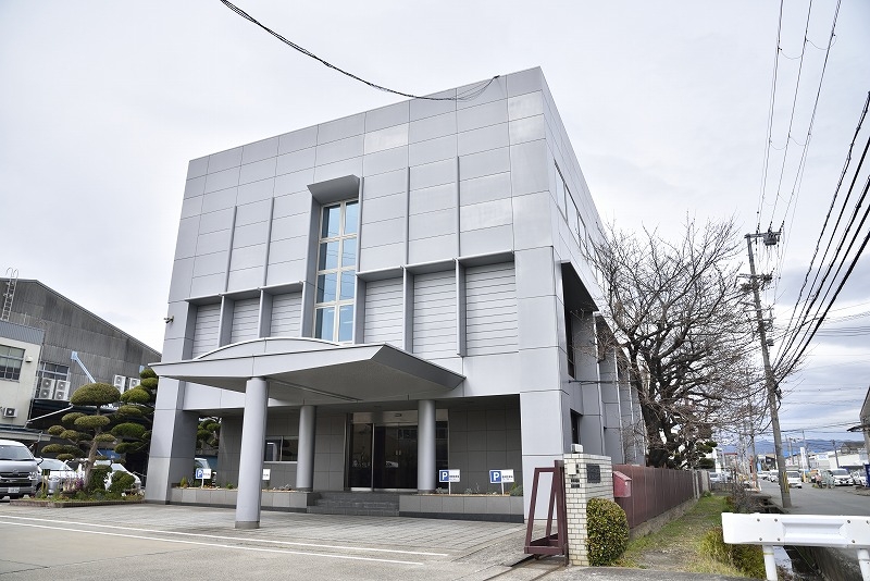 【経理担当】軽自動車市場で国内シェアNo.1！創業75年を超え、売上高は88億円！世界12拠点展開の技術力で世界のクルマを支える大手自動車メーカーTier1企業の画像