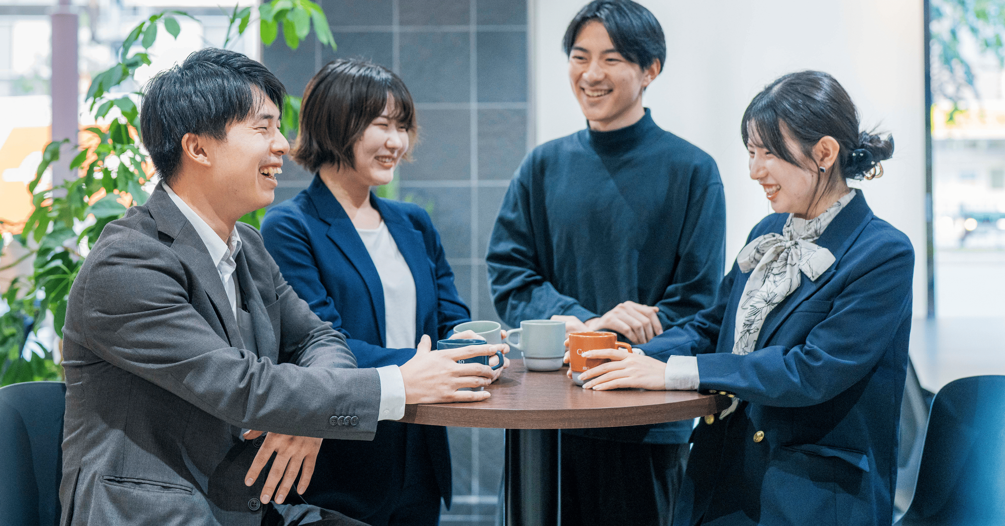 【第二新卒歓迎】経理・法務・人事から適性で配属｜ジョブローテで市場価値を高める｜従業員2,000名規模を支えるバックオフィス総合職の画像