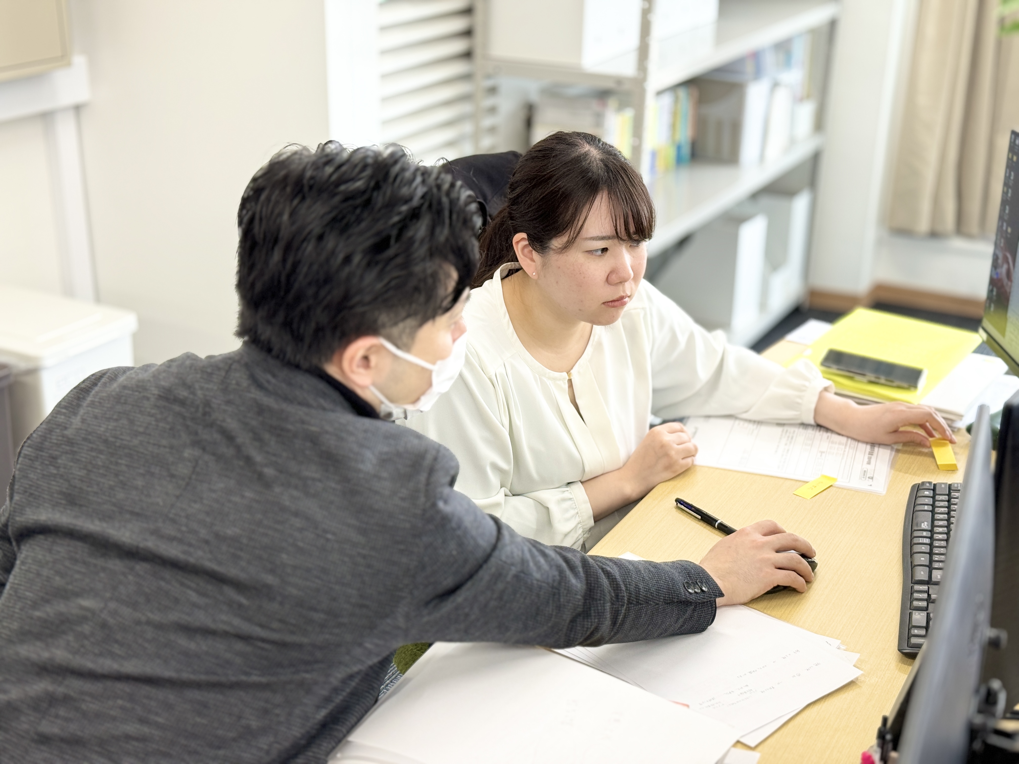 【社労士】経験者募集◆月給32～35万円以上+インセンティブ◆人事労務コンサルタント◆年間休日125日の画像