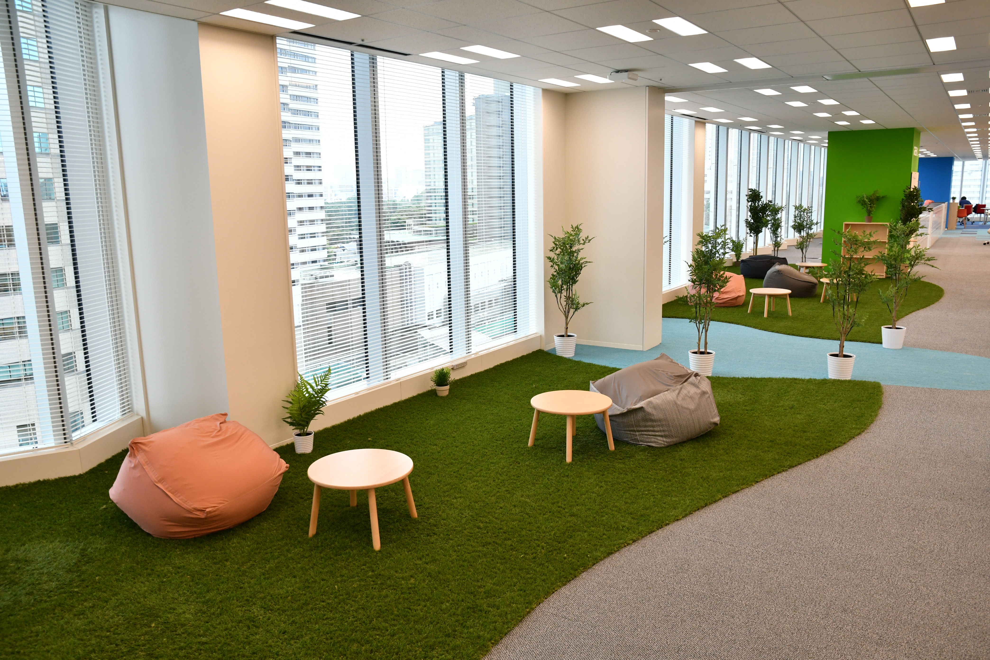 【法務】法的事項を取り扱う！フルフレックスで働き方柔軟！日本を代表するインターネット企業の画像