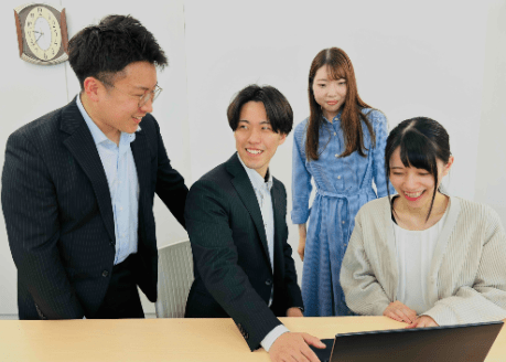 【社労士】IT×分業制で効率化｜風通しの良い組織で×自由な働き方をの画像