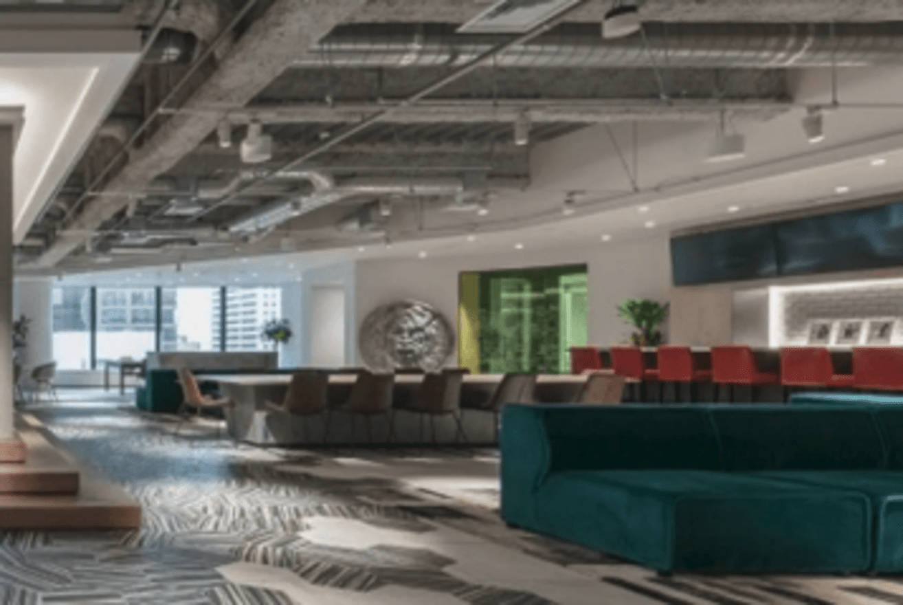 【経理マネージャー候補】週1日リモート可能／グロース上場！独自開発したマーケティングツールを通じて、国内外問わず事業拡大を続けている売上高80億円のマーケティングテクノロジー企業の画像