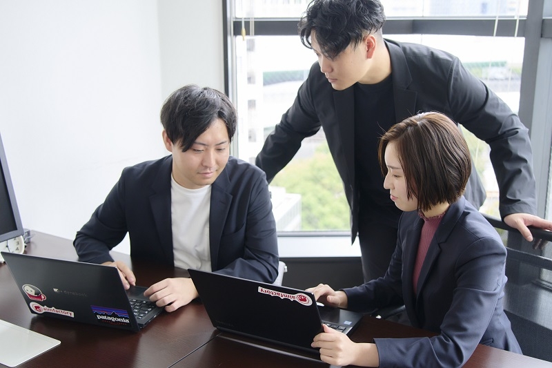 【経理・IRマネージャー】年間休日125日！／リモート週2回可能／4年連続130％以上の成長率で拡大中／IT人材不足の深刻化に向き合う、エンジニアに特化した人材紹介サービスを展開するIPO準備中の企業の画像