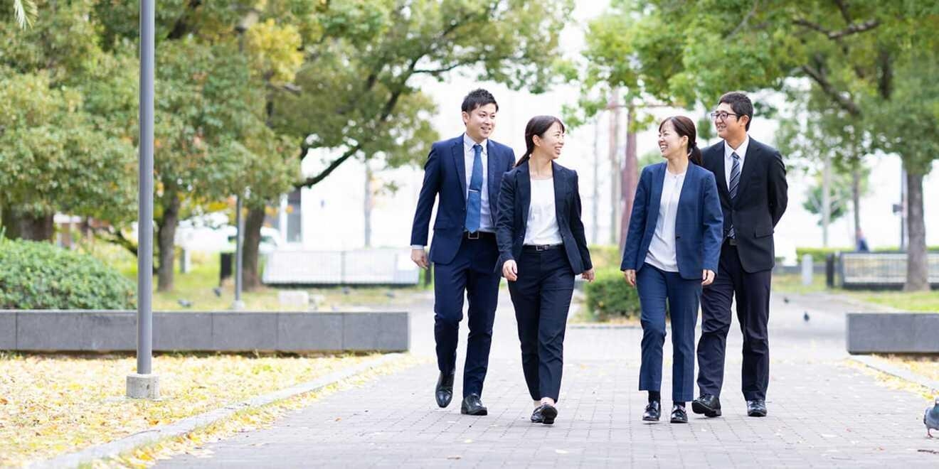 【税務会計スタッフ】会計事務所実務経験歓迎！年間休日120日で、起業家のサポートやコンサルティングが経験できる会計事務所の画像