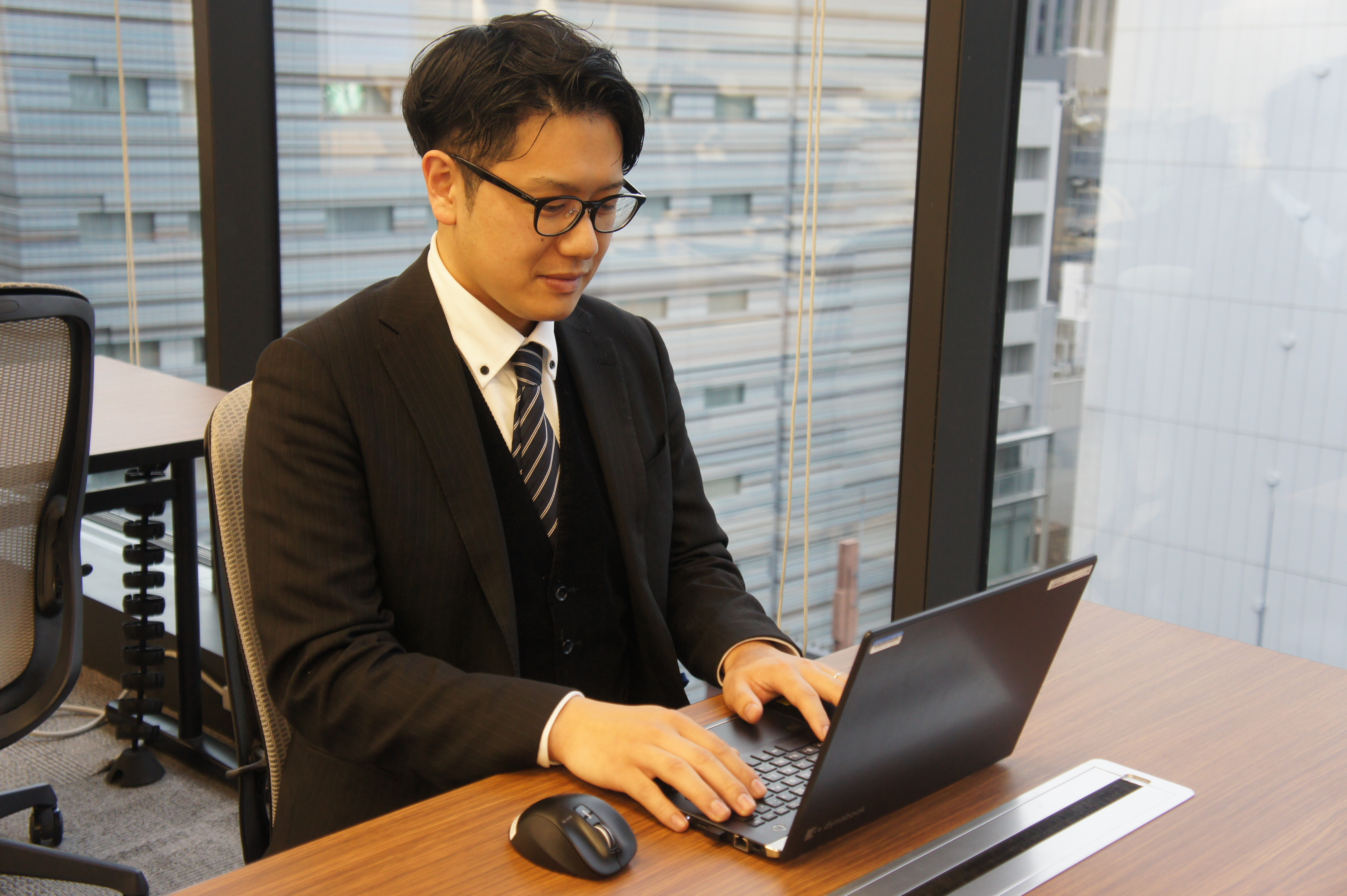 【経理】主任候補求む！経理を極めたい方！不動産業界にてNO.1を目指す、コロナ禍でも成長中のベンチャー企業の画像