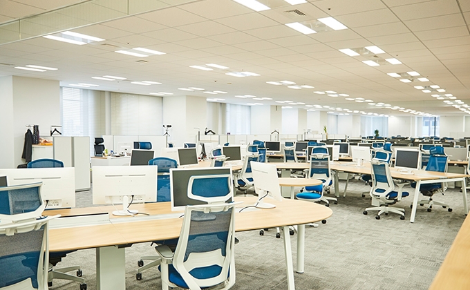 【人事】中途採用担当／人事部門の業務経験必須！主任・課長代理募集！中期的に人事に関する業務に幅広く携われるコンサルティング会社の画像