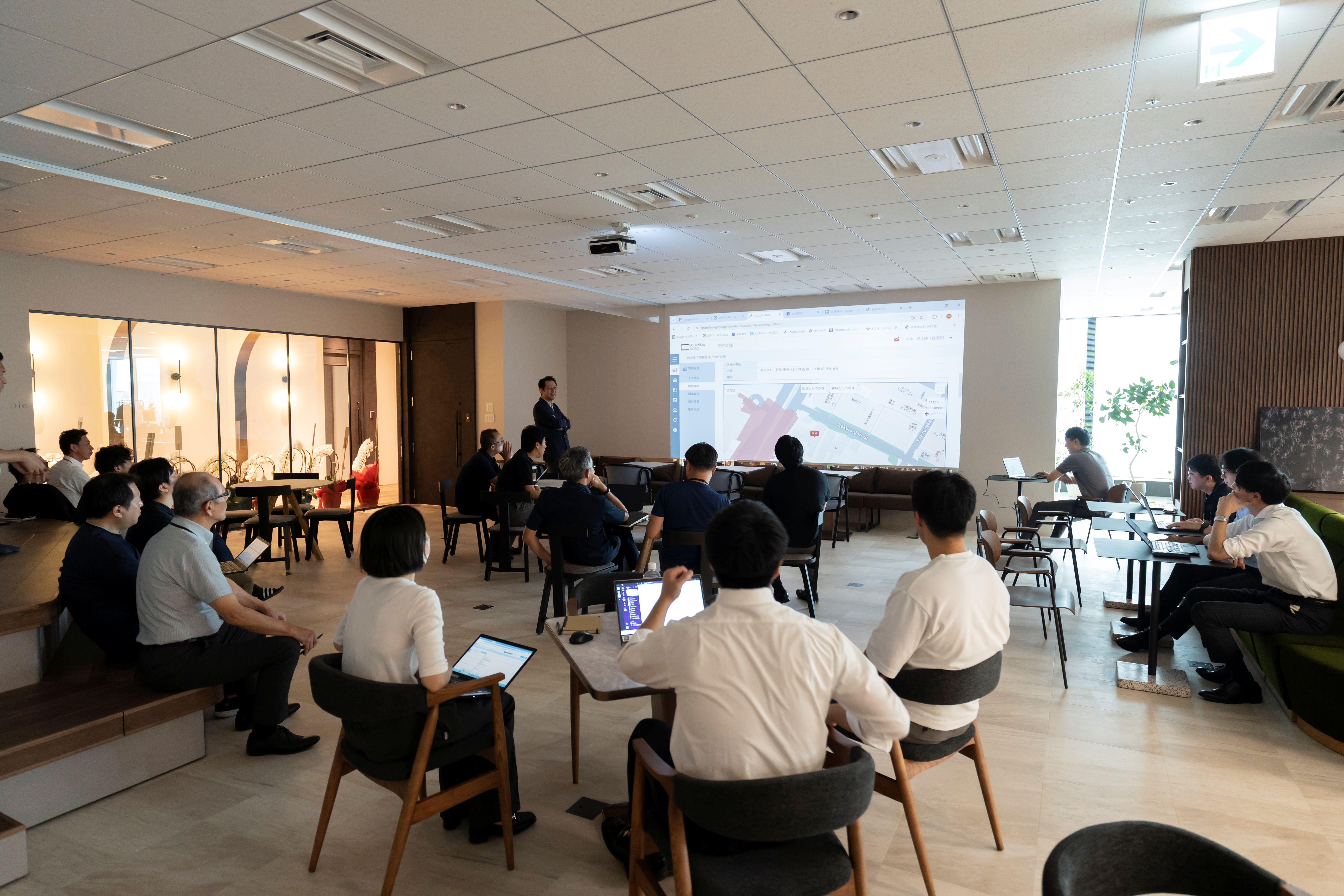 プライム市場を見据える不動産開発企業｜連結・開示・DX推進を主導の画像