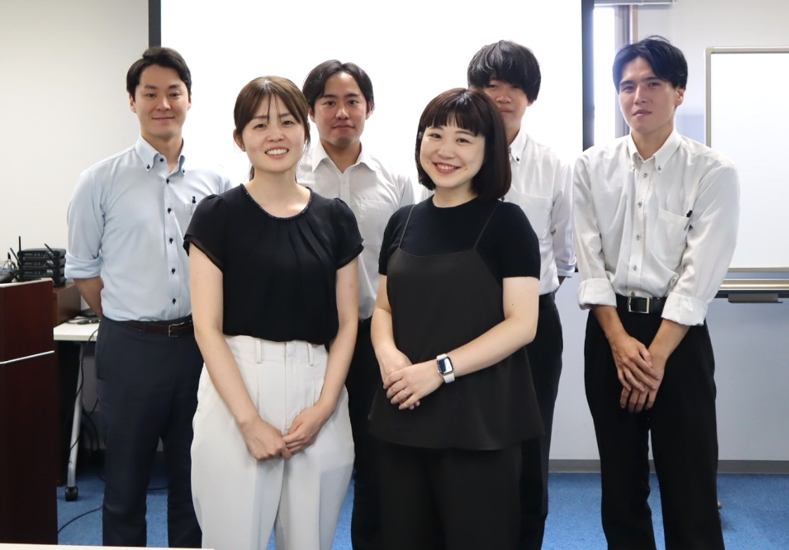 【税務スタッフ】充実の研修体制！成長を後押しする体制！インセンティブ制度あり！ジョブローテーションにより幅広い業務経験が積める税理士法人の画像