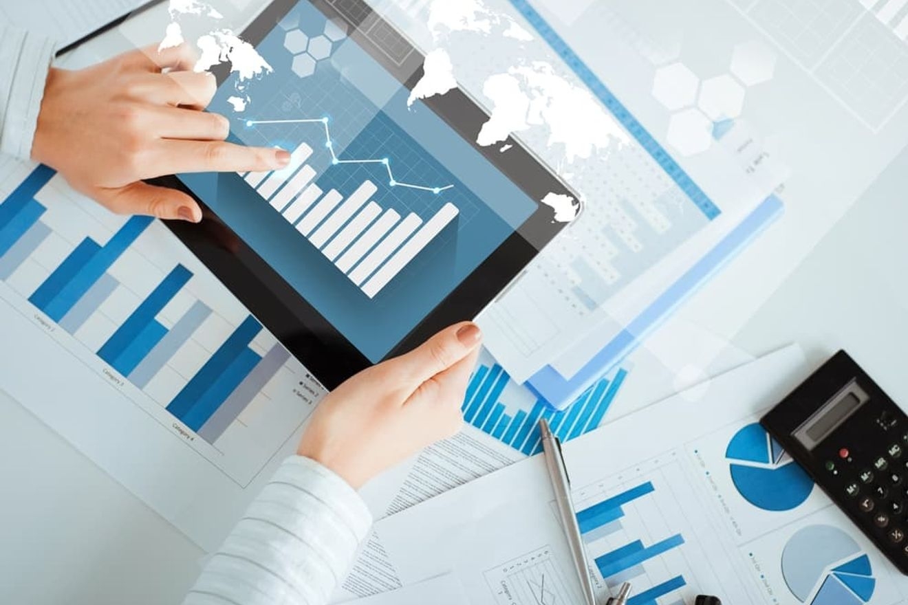 いくらかかる?経理アウトソーシングの料金相場