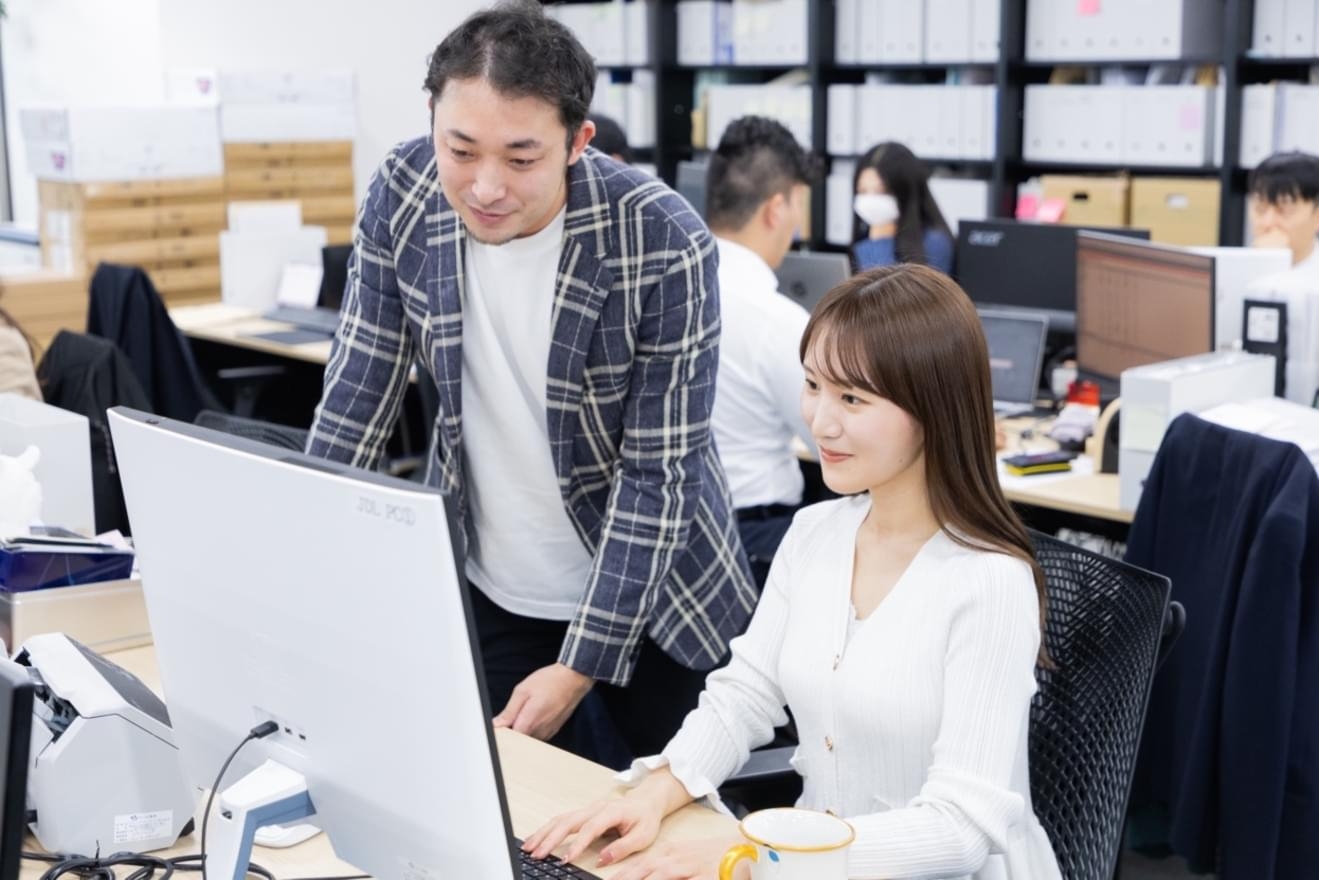 【挑戦×成長×評価】平均年齢35.2歳の若手中心チームで、“なりたい”を叶える税務スタッフ！フラットな職場で学び挑戦できる環境が整う税理士法人の画像