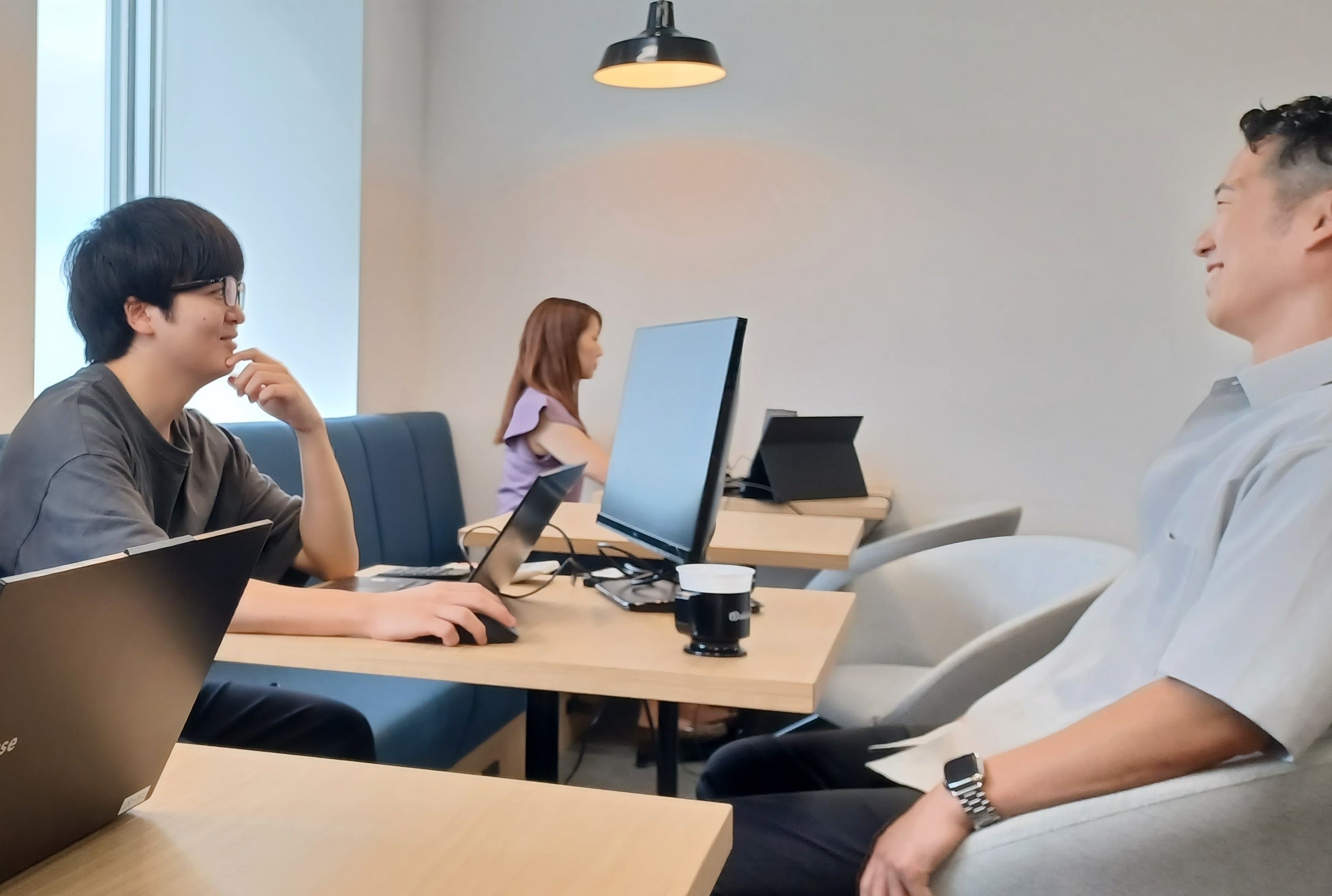 【税理士補助】リモートワーク／フレックス制度ありなのでプライベートや受験勉強に専念できる！1997年の創業以来「中小企業の応援団になる」という想いを元に成長してきた大手税理士法人の画像