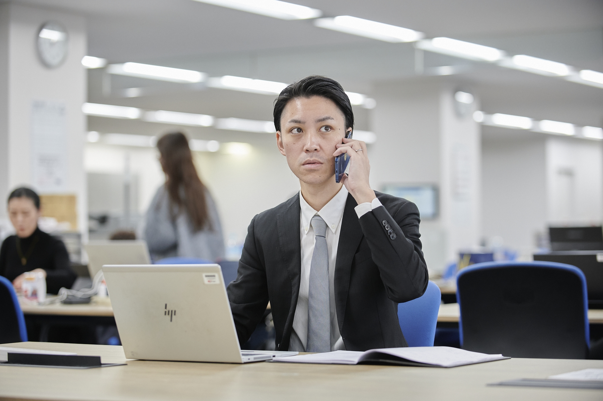 フルフレックス｜100業態以上を展開する企業の法務｜リーガルチェック・法律相談対応の画像