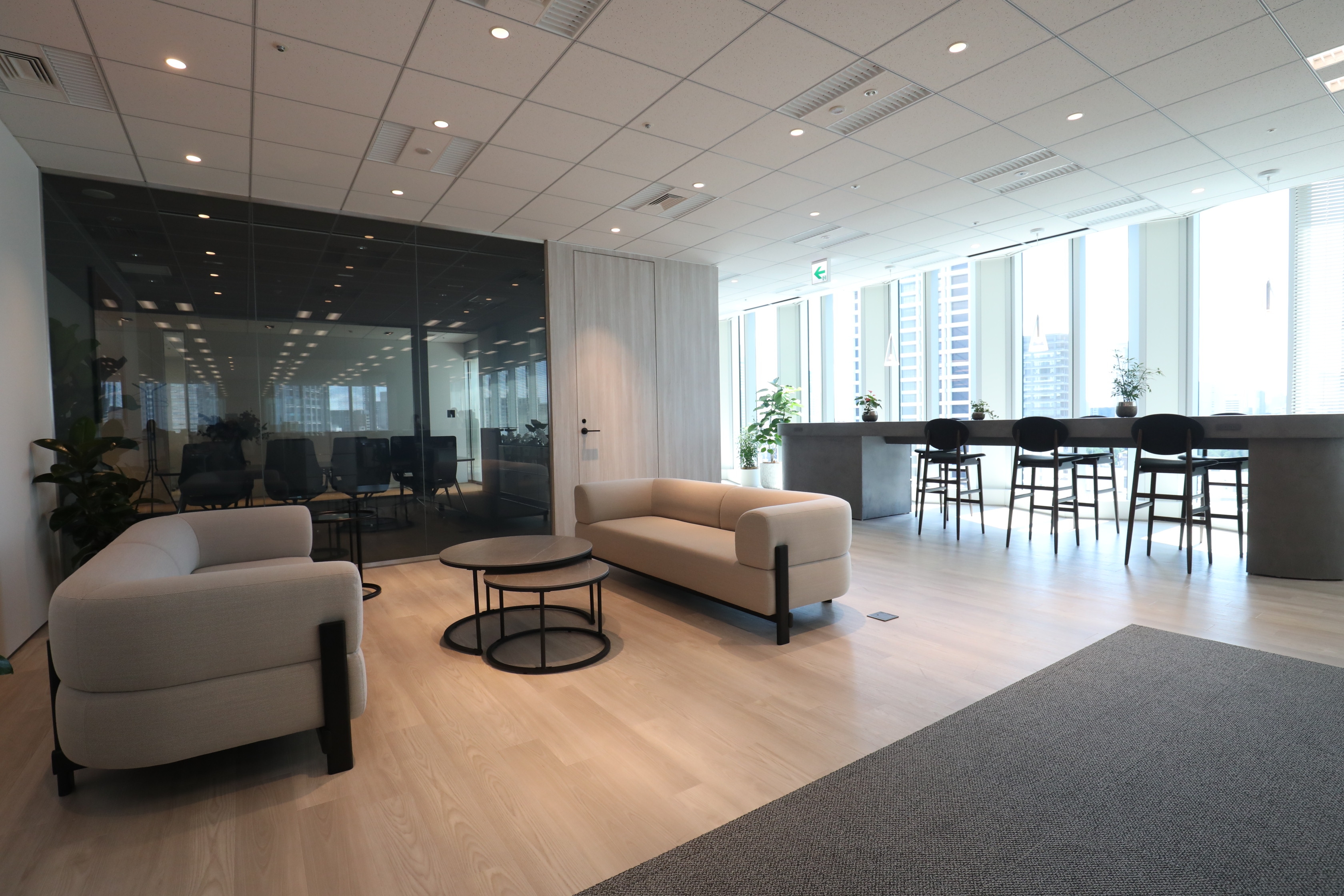 【税務会計】WLBバランス良好！従業員の過半数が有資格者！税務・相続・コンサルのプロフェショナルが集う刺激し合える環境の税理士法人の画像