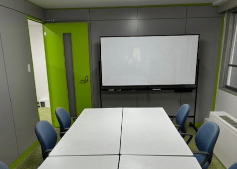 【労務スタッフ】未経験者必見！年間休日120日、有給消化は7割以上！働きながら社労士資格の取得が目指せる！大手税理士法人のティグレグループが展開する労働保険事務組合の画像