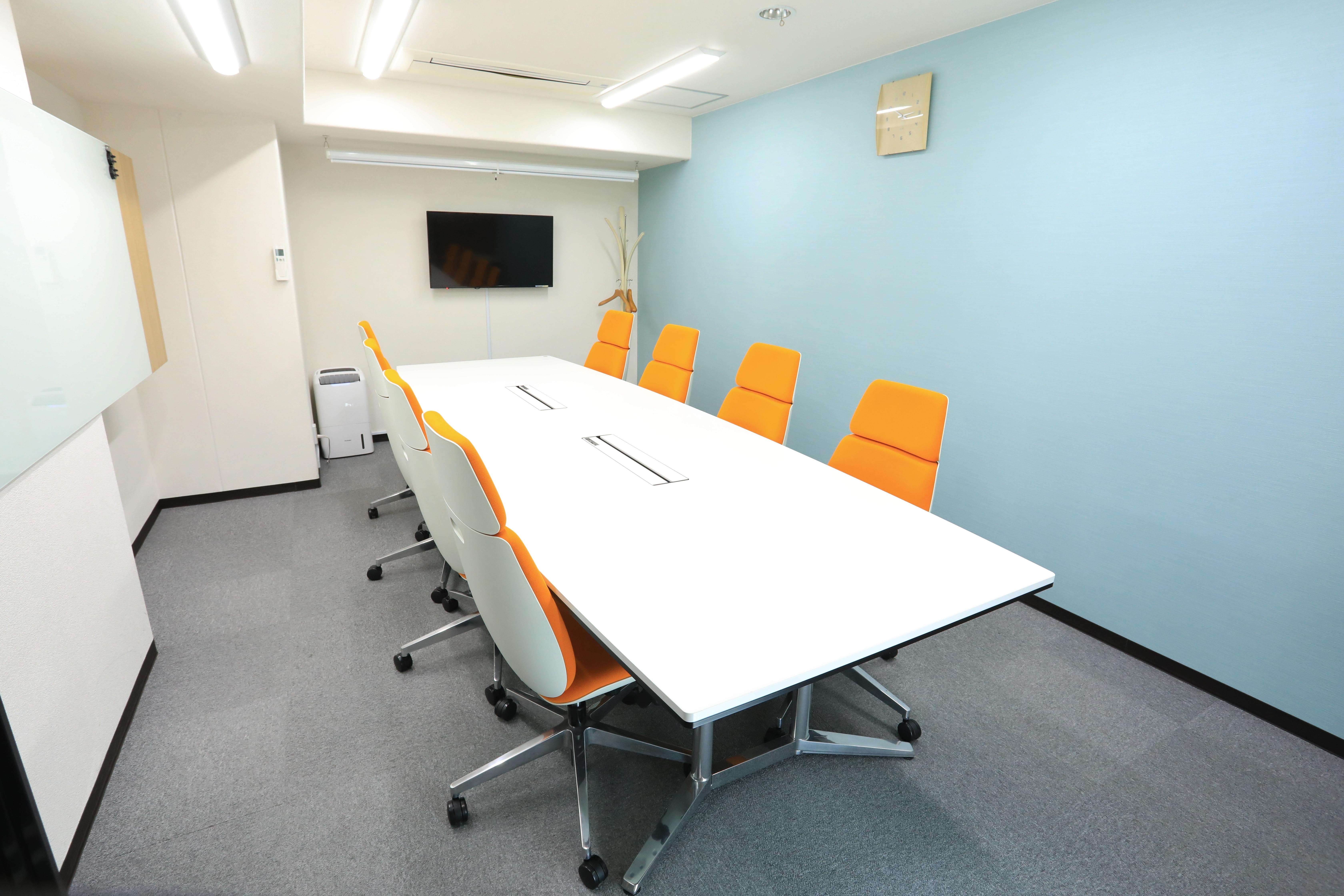 【税理士補助】日商簿記2級以上必須！社員の仲が良くアットホームな事務所！会計、税務を通してお客様の未来のためにできることを提供し続ける税理士法人の画像