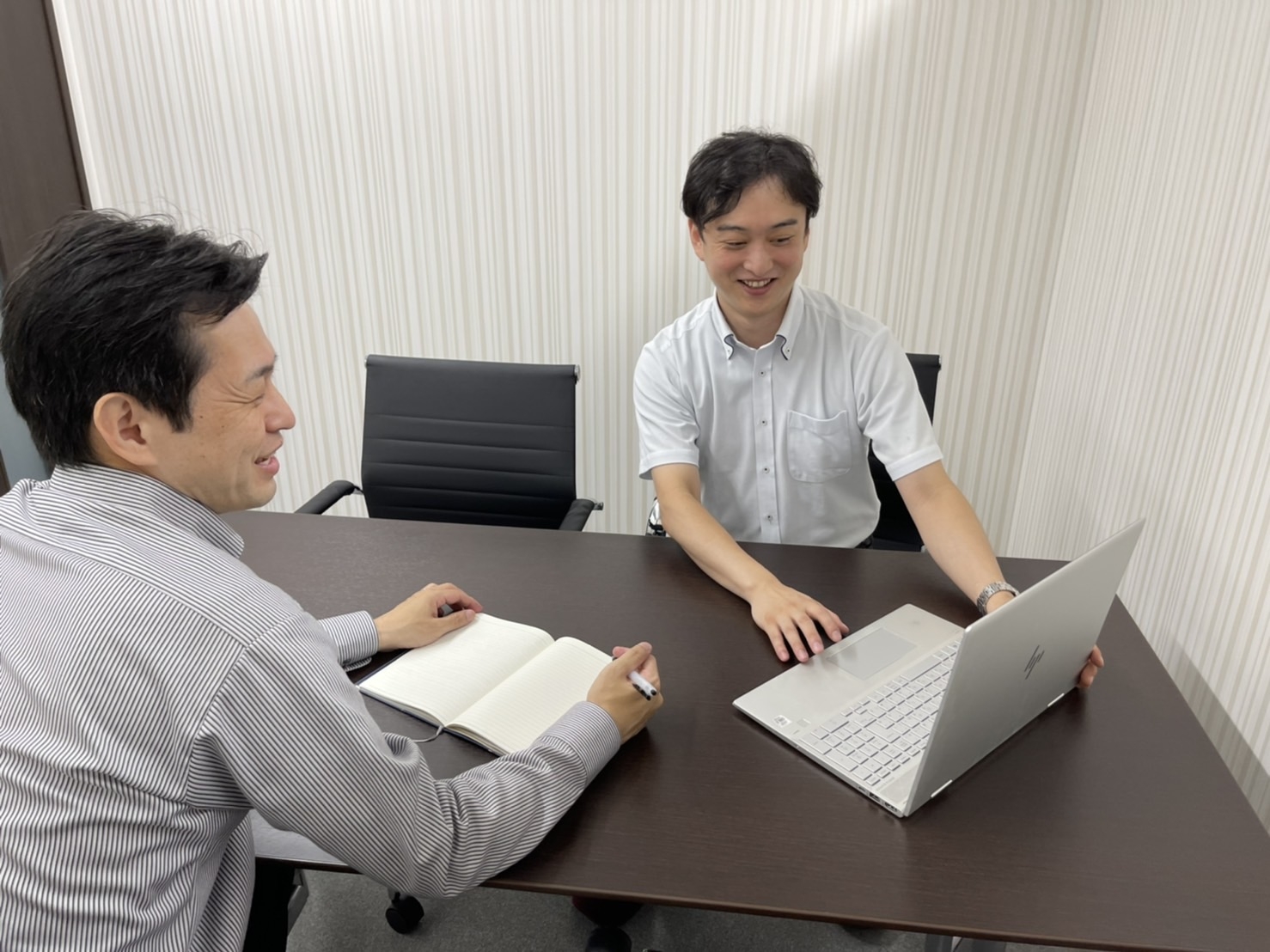 【社労士】労務実務経験者募集！設立6年、少数精鋭で250社以上のクライアントを抱える社労士事務所の画像