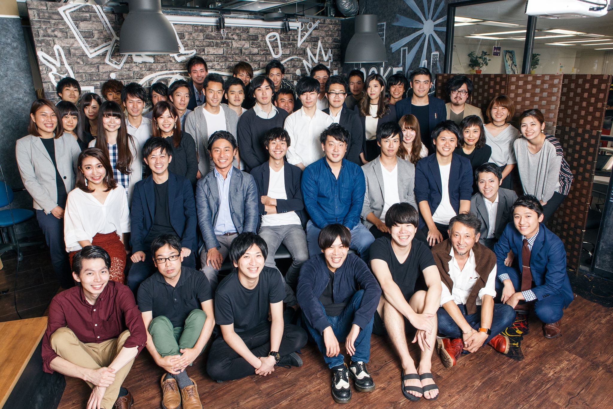 【経理】経理スタッフ募集！積極的に挑戦できる環境！直近5年で約300％成長でマザーズ上場を果たしたHR TECH企業の画像