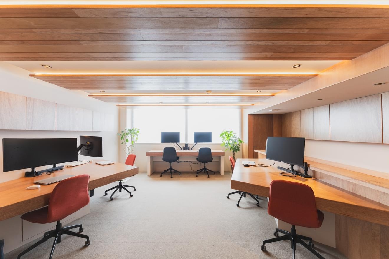 【未経験から税務に挑戦】実働7時間×年休125日｜ITツールを積極的に活用しクライアントの財務支援を行う税理士法人の画像