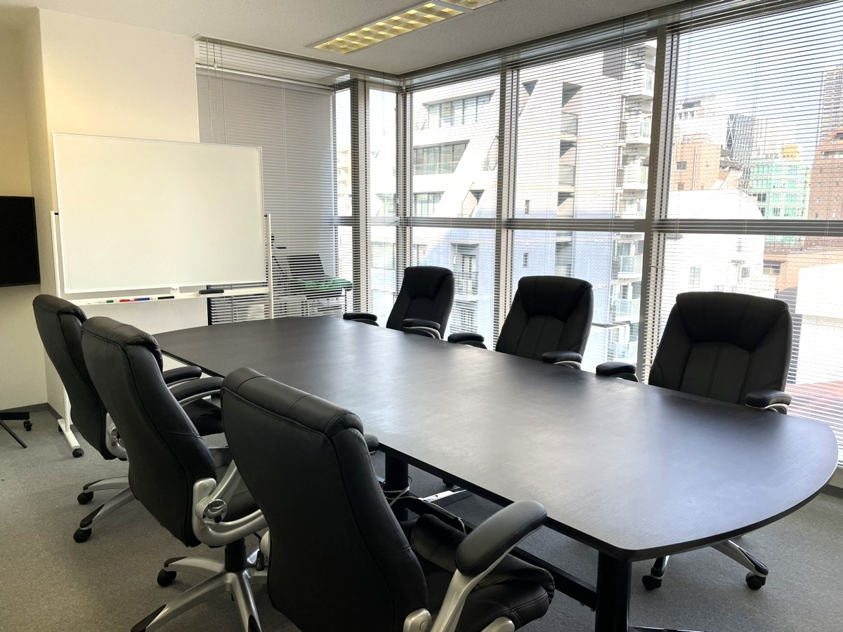 【税理士スタッフ】経験者必見！経験豊富な税理士スタッフ在住！資産税・相続税が年間70件以上！多様な業務やクライアントのサポートが経験できる税理士法人の画像