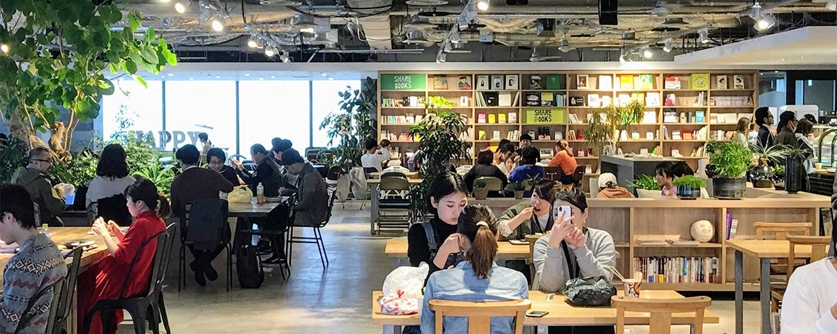 【経理】マネージャー候補！グループで30を超えるブランドを国内外で約1,400店舗を展開する東証一部上場企業の画像