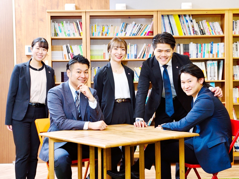 【営業事務】経理課長候補募集！営業に特化したコンサルティング事業を展開！14年連続で黒字経営のグロース市場上場の画像