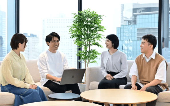 RIZAPグループ｜札証アンビシャス上場｜連結決算・開示を統括する経理エキスパートの画像