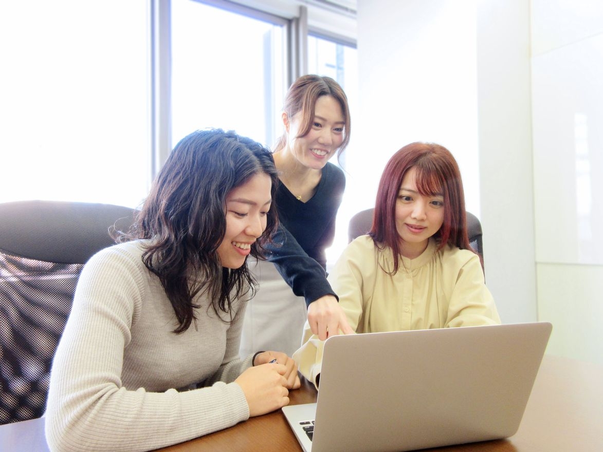 【経理リーダー候補】年間休日...の画像