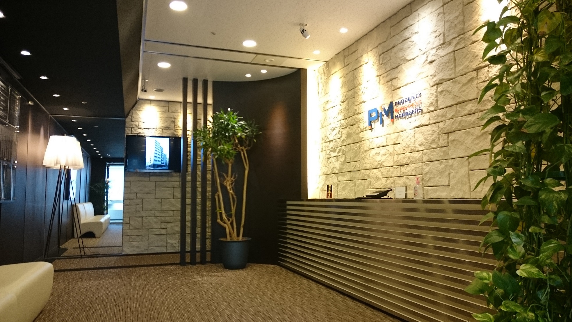 【経理スタッフ】年間休日120日/平均残業月10h！フラットな職場環境でメリハリを持って働ける、少数精鋭で一人一人が裁量を持った企業の画像