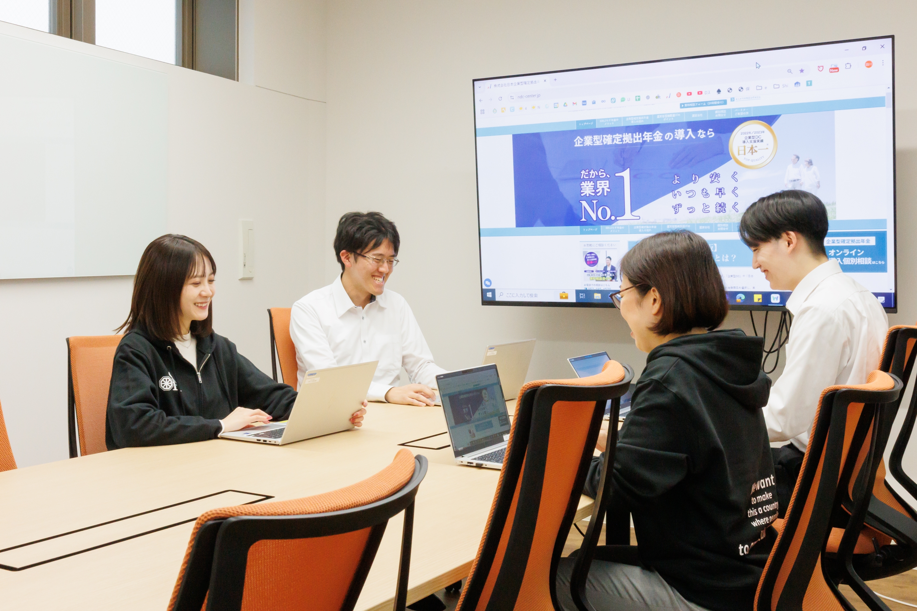 【業務に慣れてきたら週3日在宅勤務可＆残業は月10時間程度！】導入実績1,300社以上、継続率95％以上！企業型確定拠出年金（企業型DC）の導入を専門に支援する成長企業の画像